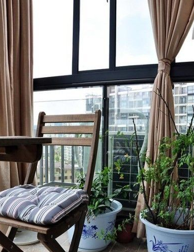 极简美学：100平现代风装修案例效果图解析