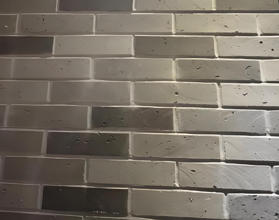 装修选材指南：仿古砖和玻化砖的优缺点全解析