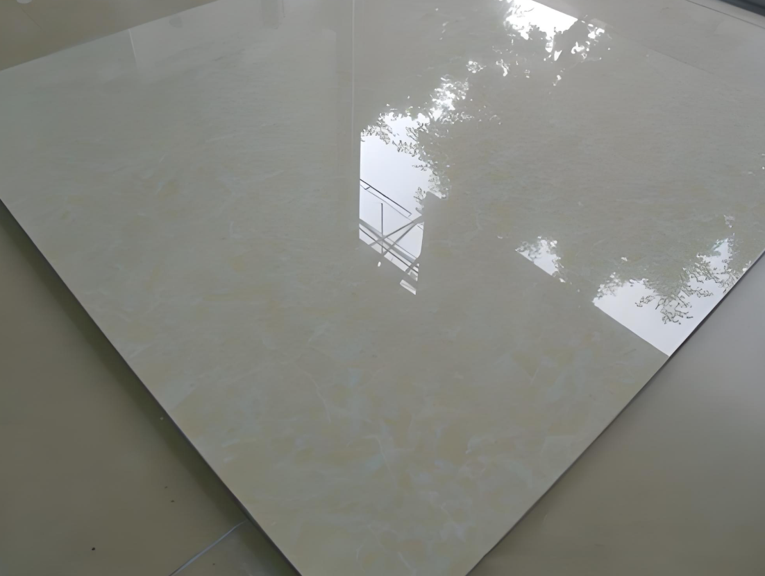 装修选材指南：仿古砖和玻化砖的优缺点全解析